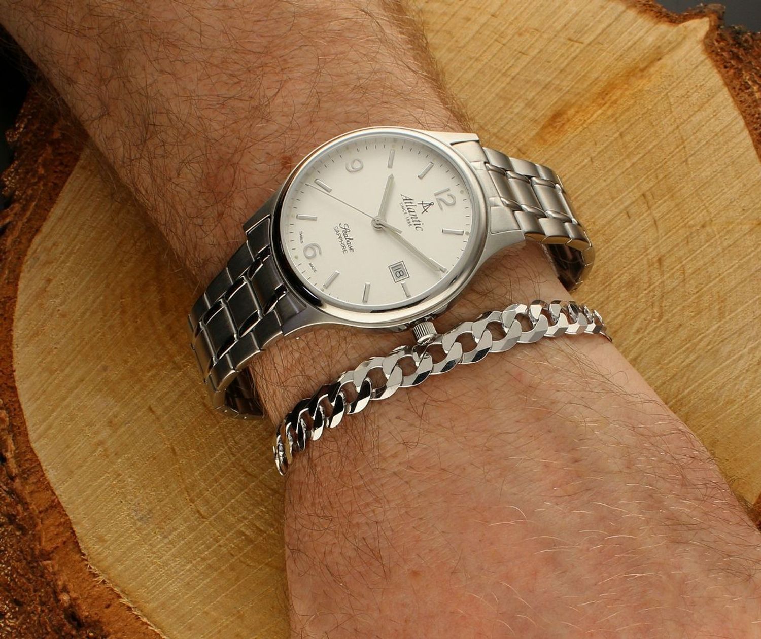 Bransoleta srebrna 925 pancerka 8 mm rodowana DIA-BRA-2087R-200-925 8mm. Bransoletka wykonana jest z najwyższej próby srebra 925 o splocie pancerki. Bransoletka srebrna o wadze 14,90 gram, długości 23 cm oraz szerokości 8 mm (3).jpg